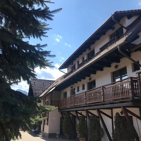 Pensiunea Haiduc Sacele Brasov Dış mekan fotoğraf